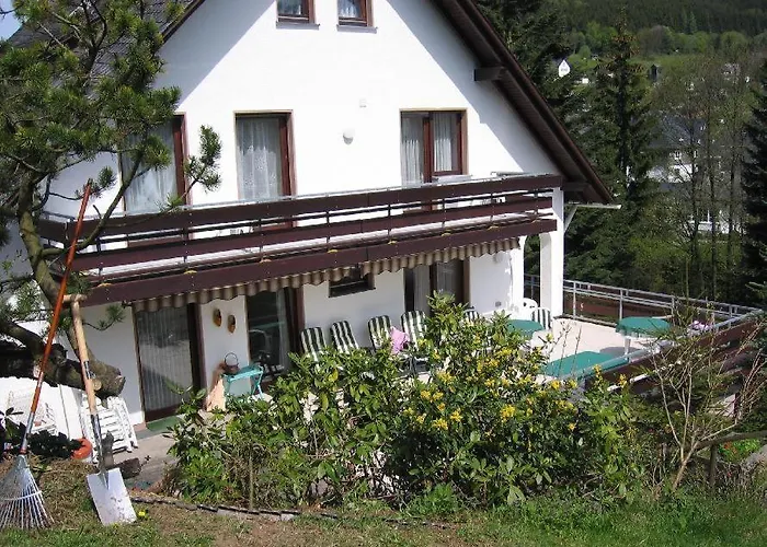 Gasthof Haus Hubertus 2*