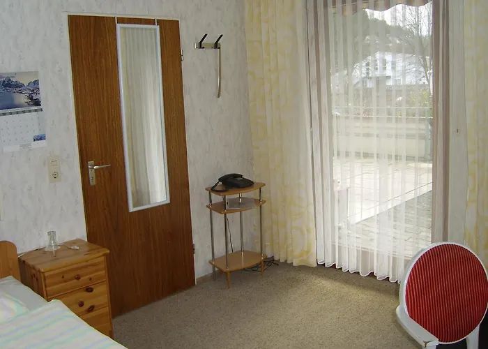 Gasthof Haus Hubertus 2*